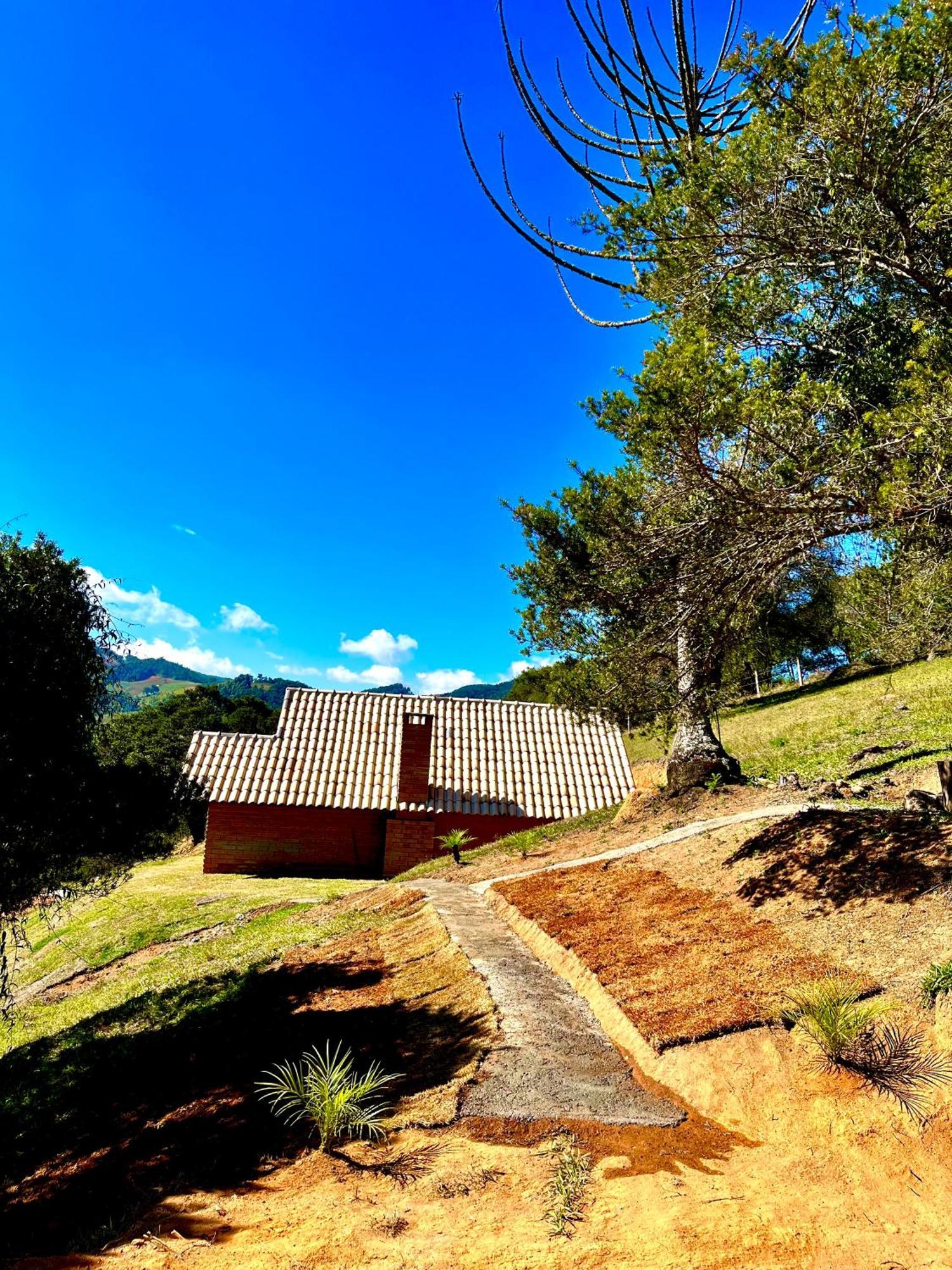 Pinheiros Da Mantiqueira * Camanducaia